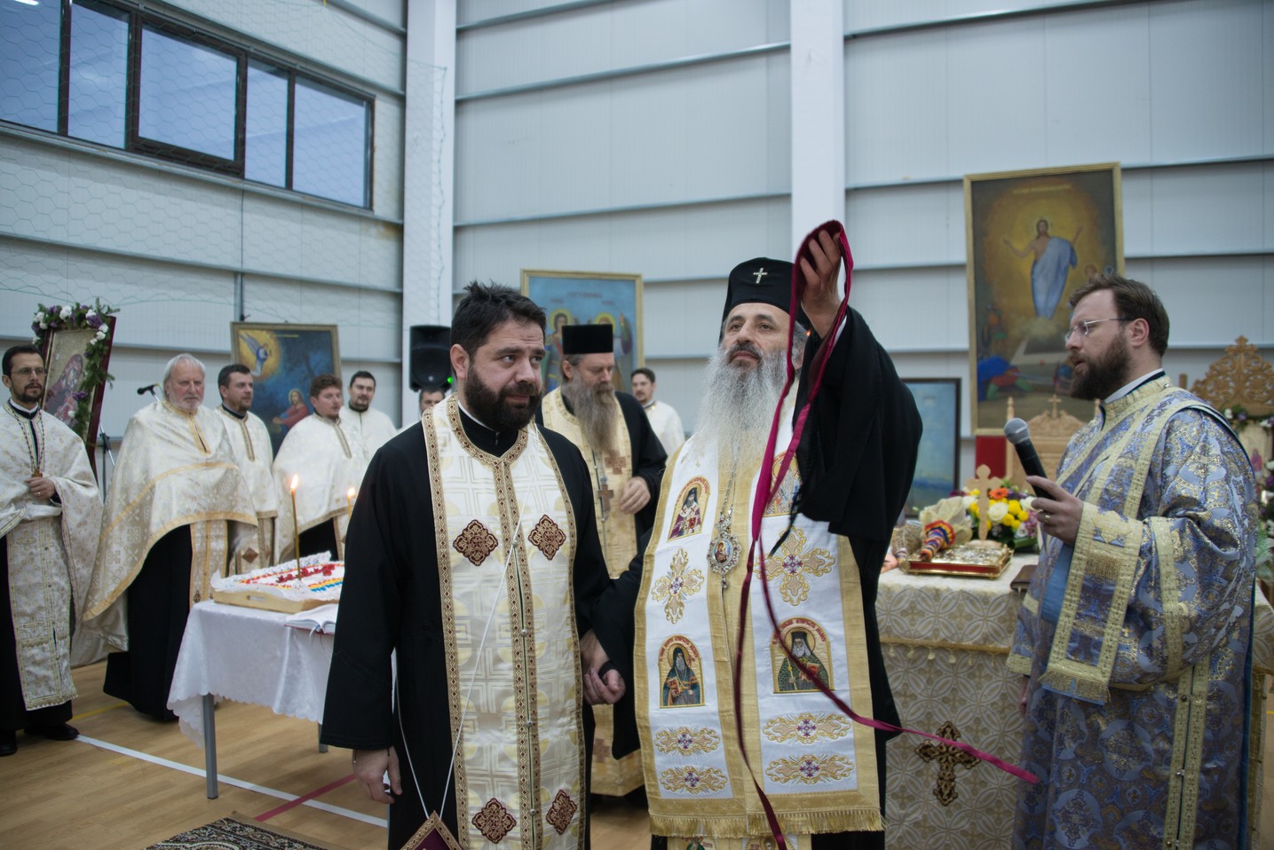 Sfințire de capelă la Liceul Tehnologic Special din comuna Ștefan cel Mare: „Întotdeauna românul, în casa lui, a avut un colț de rugăciune”