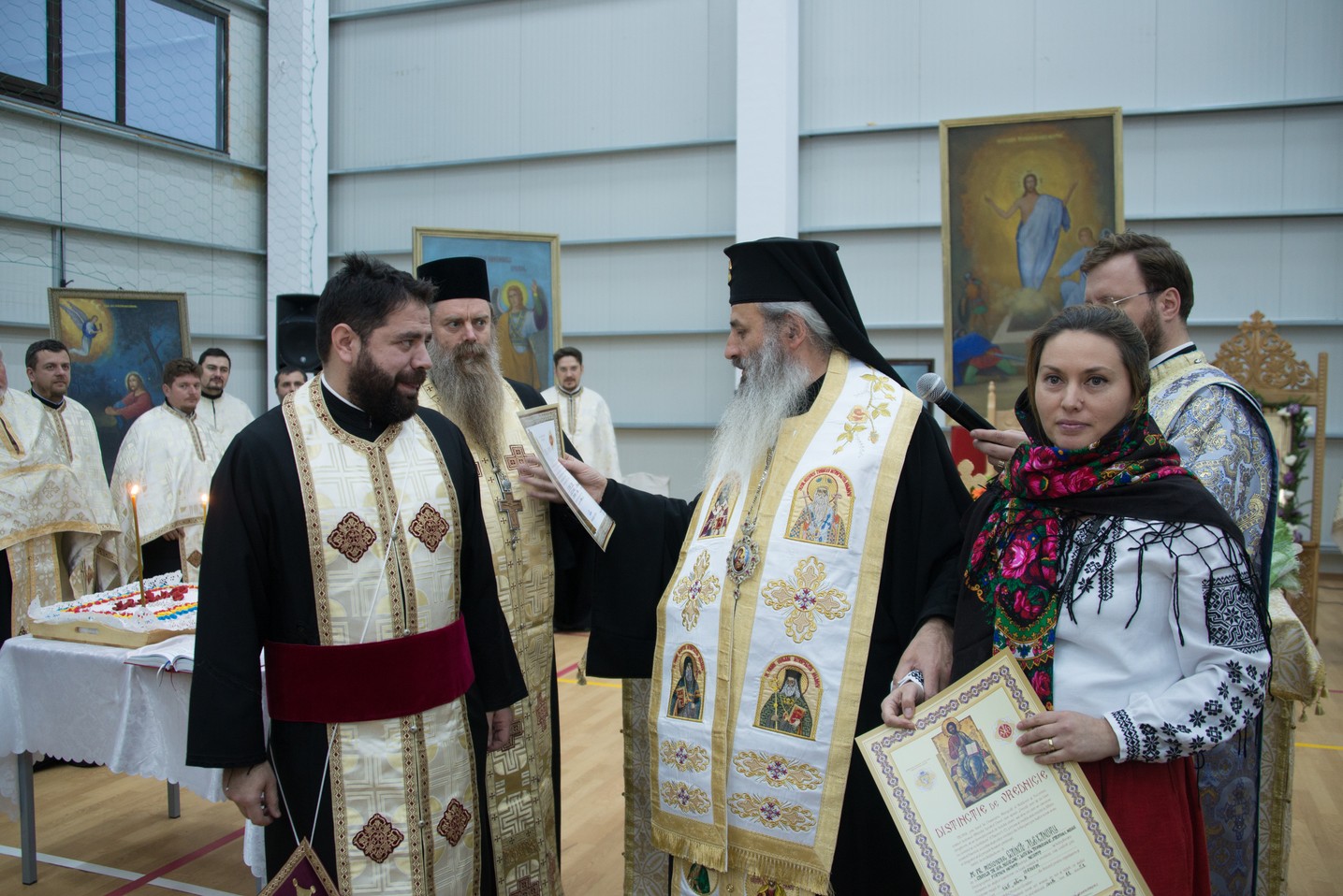 Sfințire de capelă la Liceul Tehnologic Special din comuna Ștefan cel Mare: „Întotdeauna românul, în casa lui, a avut un colț de rugăciune”