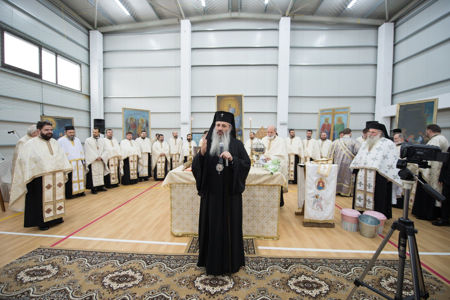 Sfințire de capelă la Liceul Tehnologic Special din comuna Ștefan cel Mare: „Întotdeauna românul, în casa lui, a avut un colț de rugăciune”