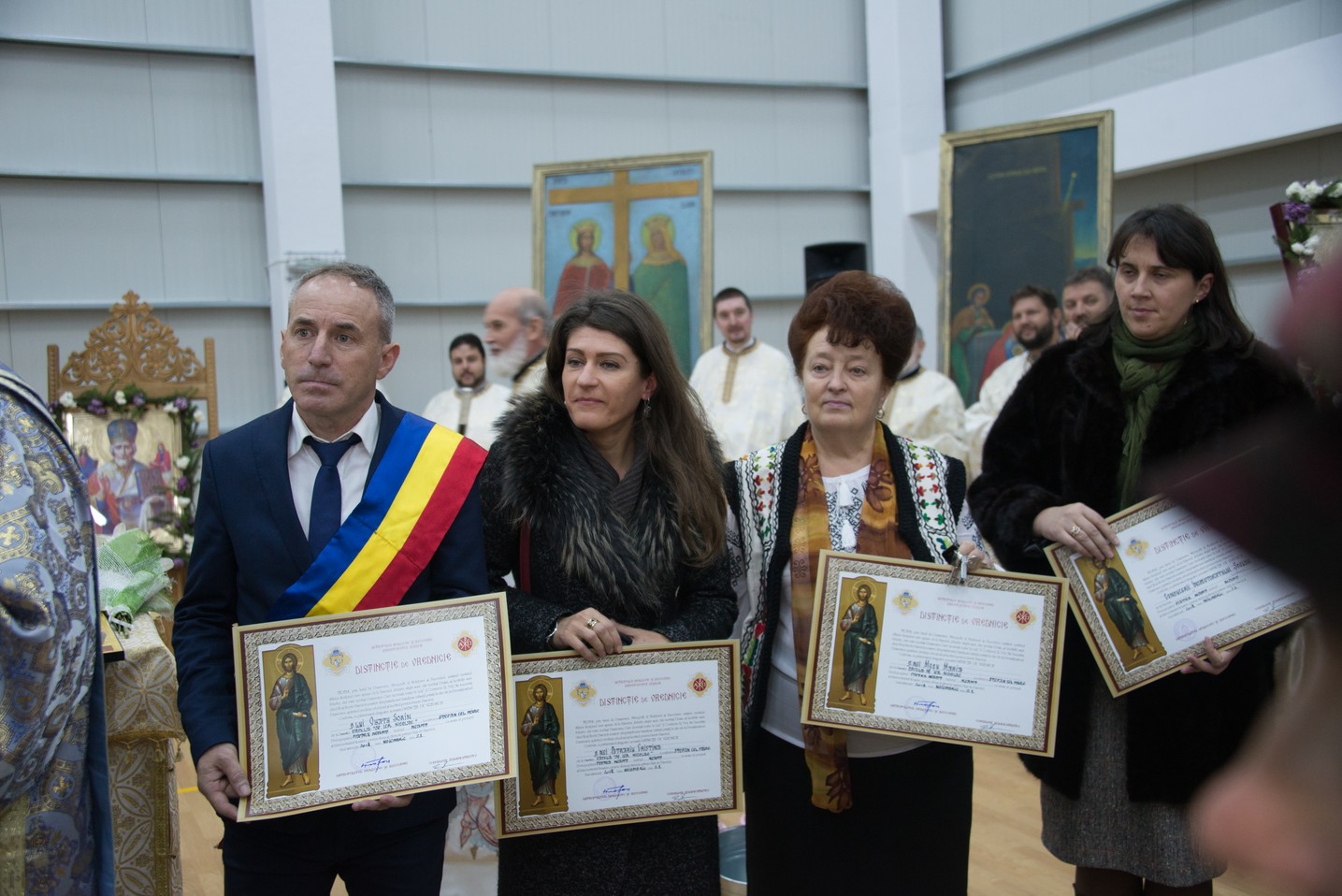 Sfințire de capelă la Liceul Tehnologic Special din comuna Ștefan cel Mare: „Întotdeauna românul, în casa lui, a avut un colț de rugăciune”