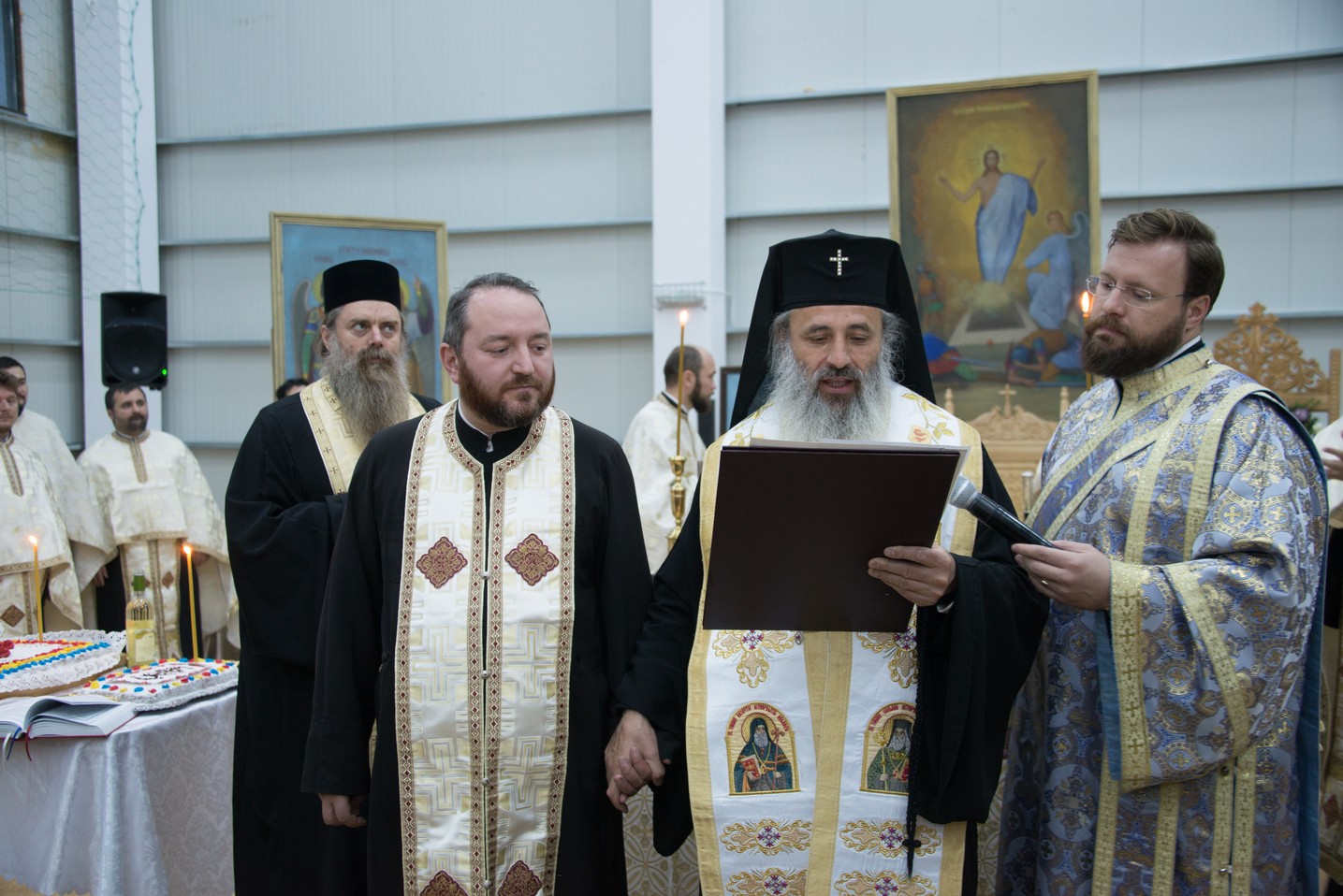 Sfințire de capelă la Liceul Tehnologic Special din comuna Ștefan cel Mare: „Întotdeauna românul, în casa lui, a avut un colț de rugăciune”