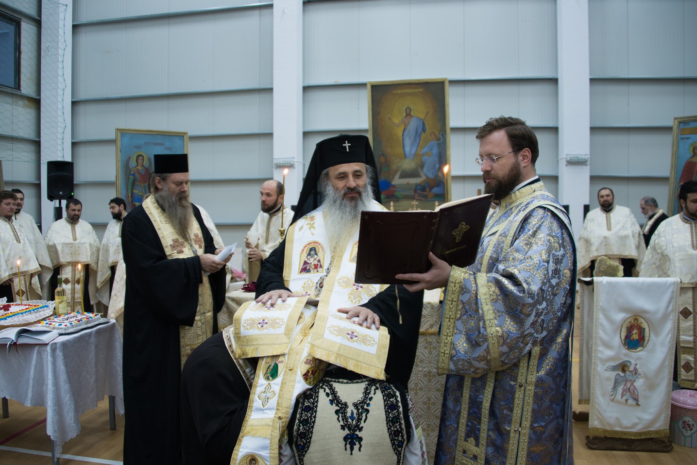 Sfințire de capelă la Liceul Tehnologic Special din comuna Ștefan cel Mare: „Întotdeauna românul, în casa lui, a avut un colț de rugăciune”