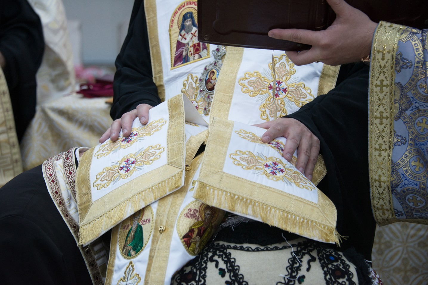 Sfințire de capelă la Liceul Tehnologic Special din comuna Ștefan cel Mare: „Întotdeauna românul, în casa lui, a avut un colț de rugăciune”