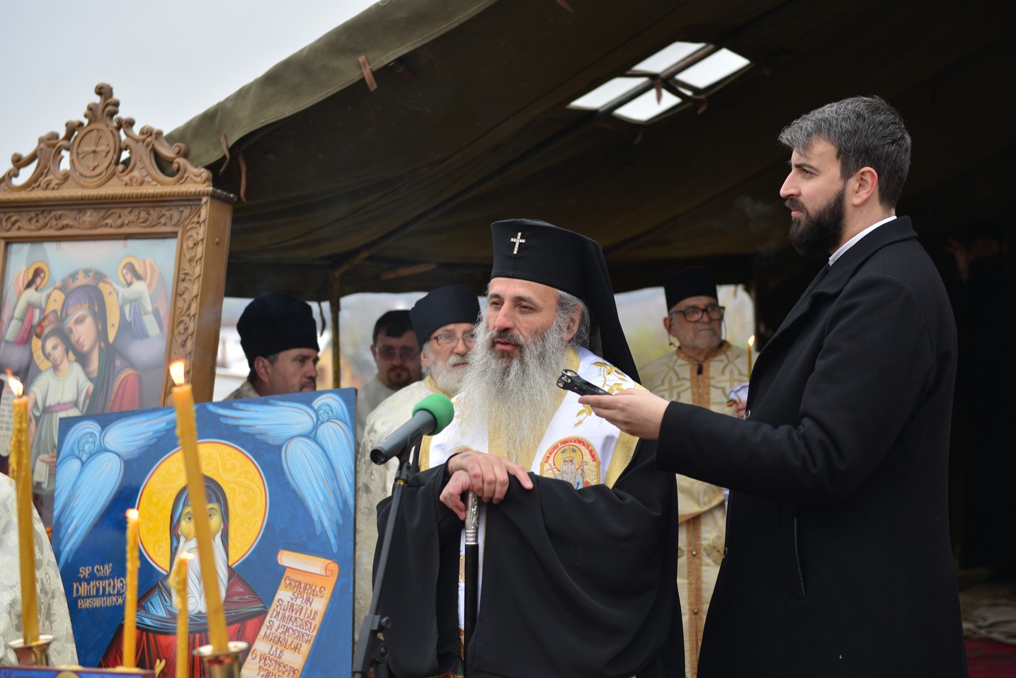 Sfințire de loc de biserică în Bucium-Iași: IPS Mitropolit Teofan a pus piatra de temelie