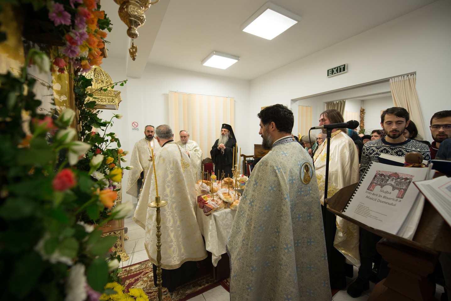 Slujire arhierească la hramul Bisericii Vovidenia din Iași