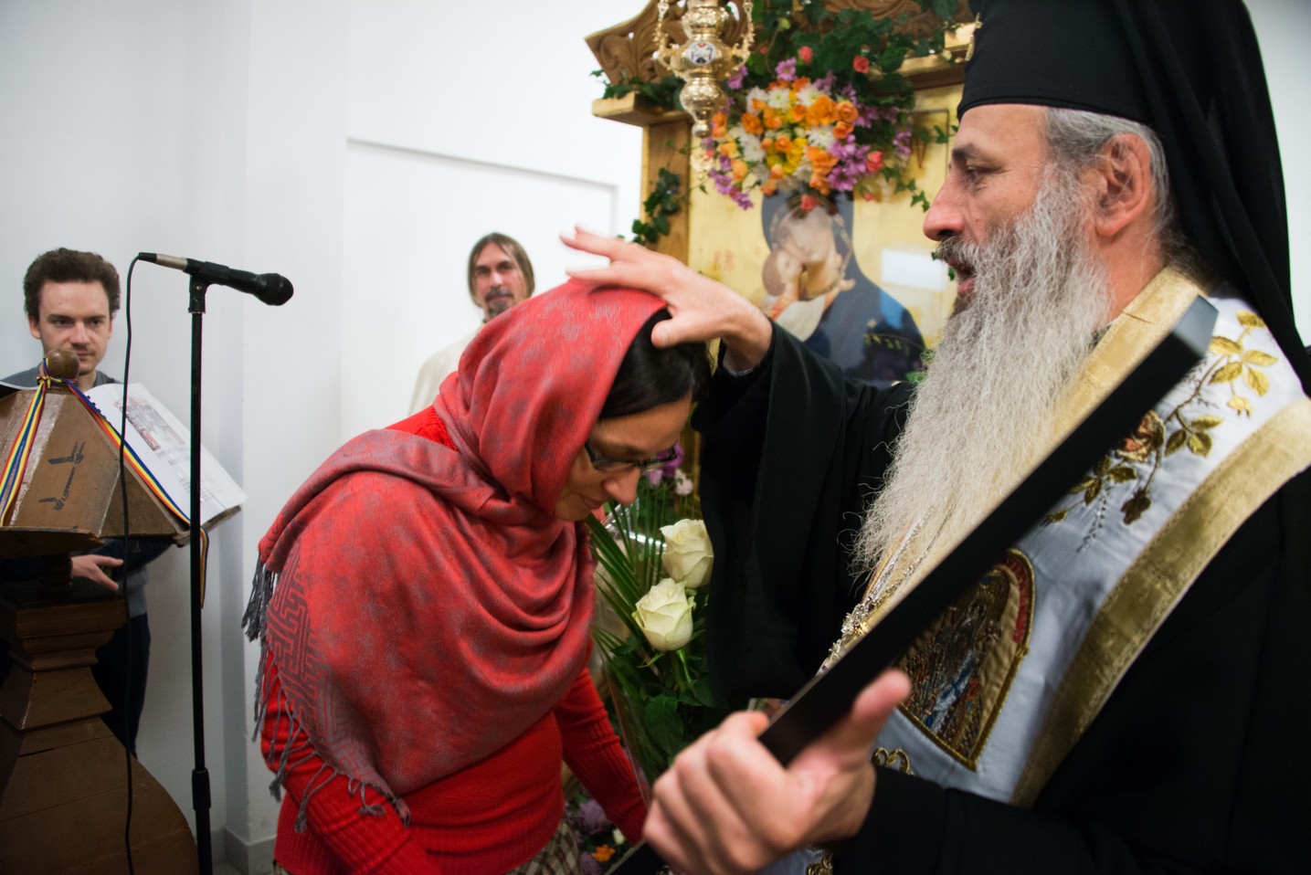 Slujire arhierească la hramul Bisericii Vovidenia din Iași