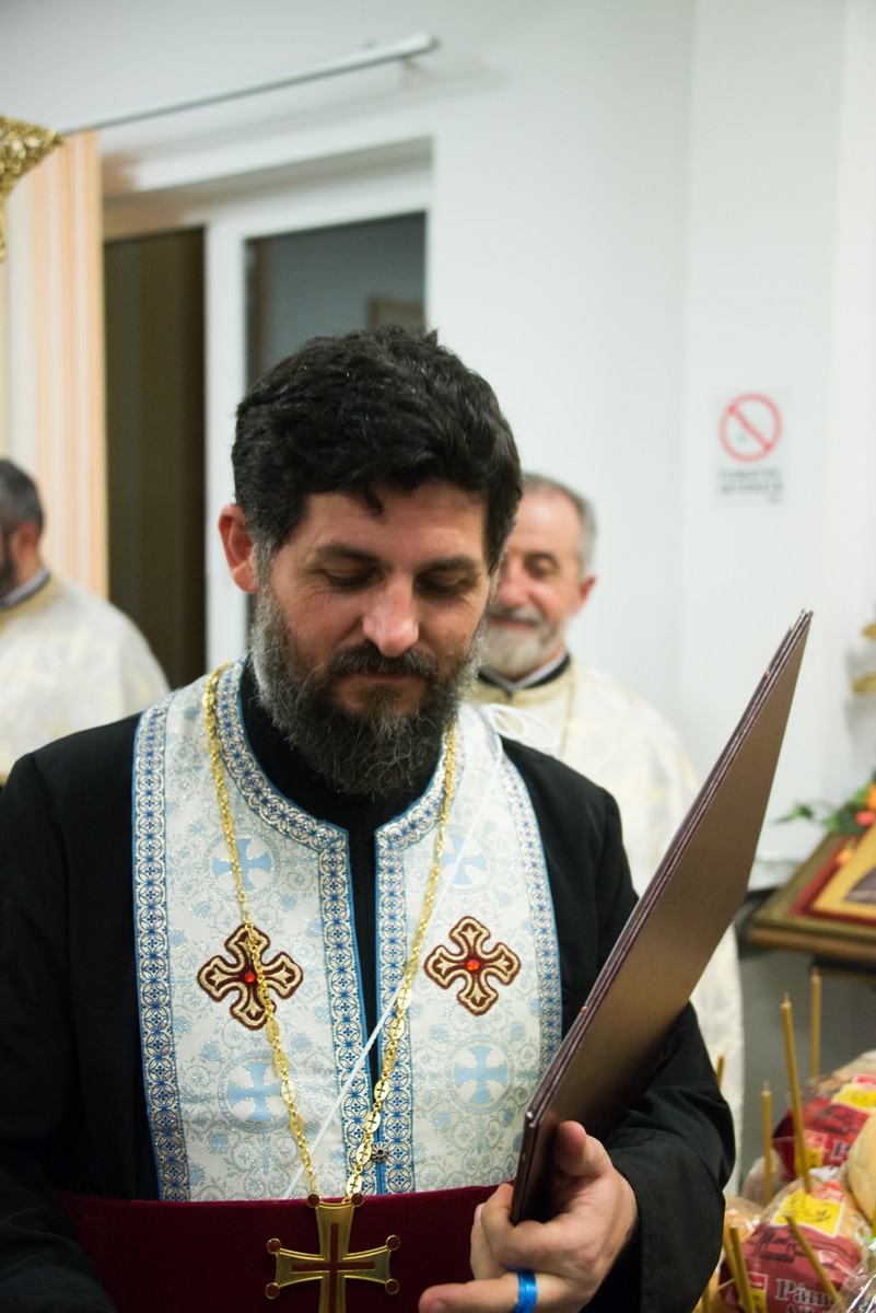 Slujire arhierească la hramul Bisericii Vovidenia din Iași