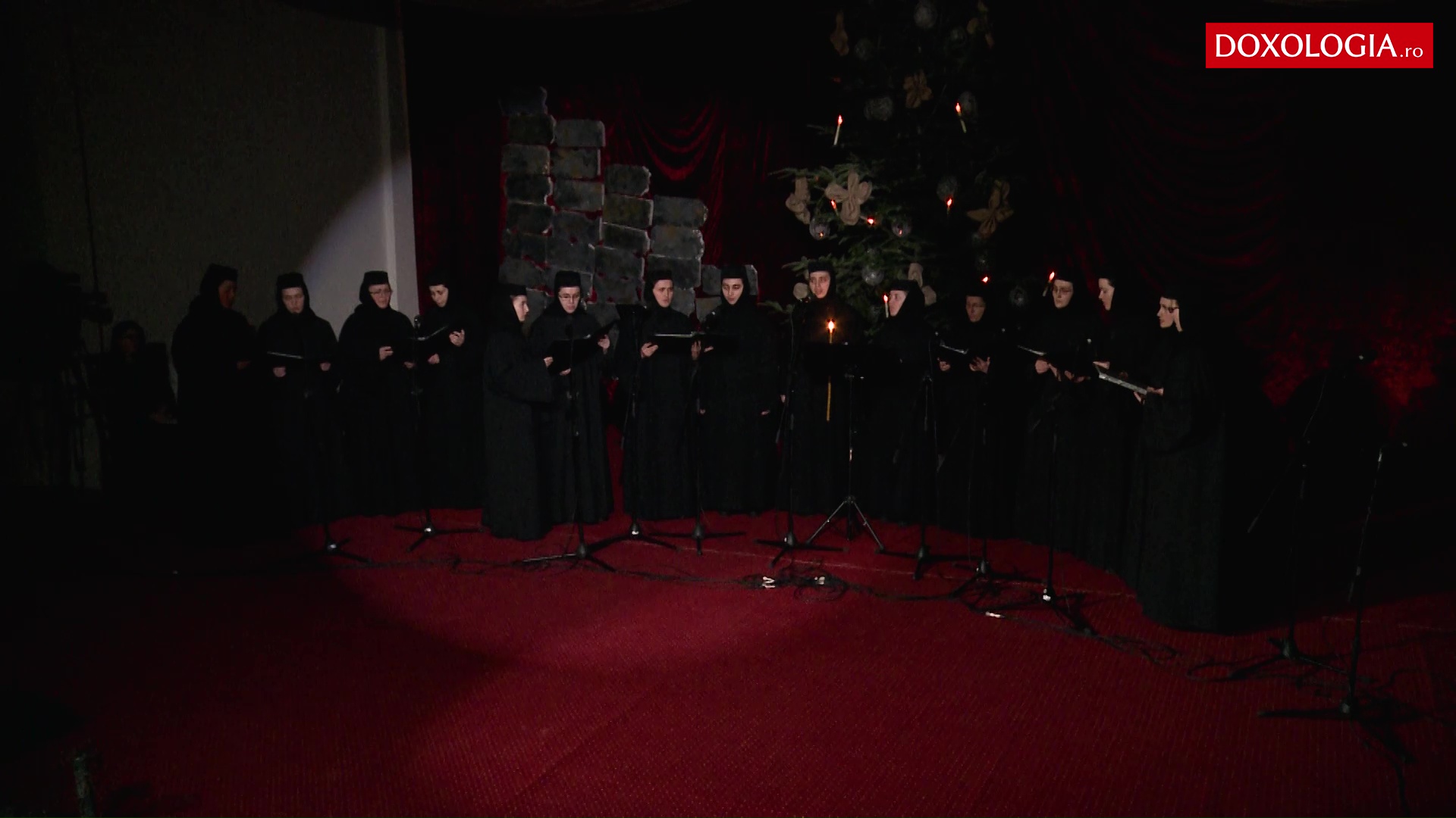 (Video) „Colindul lui Crăciun” - Corul maicilor de la Mănăstirea Diaconești
