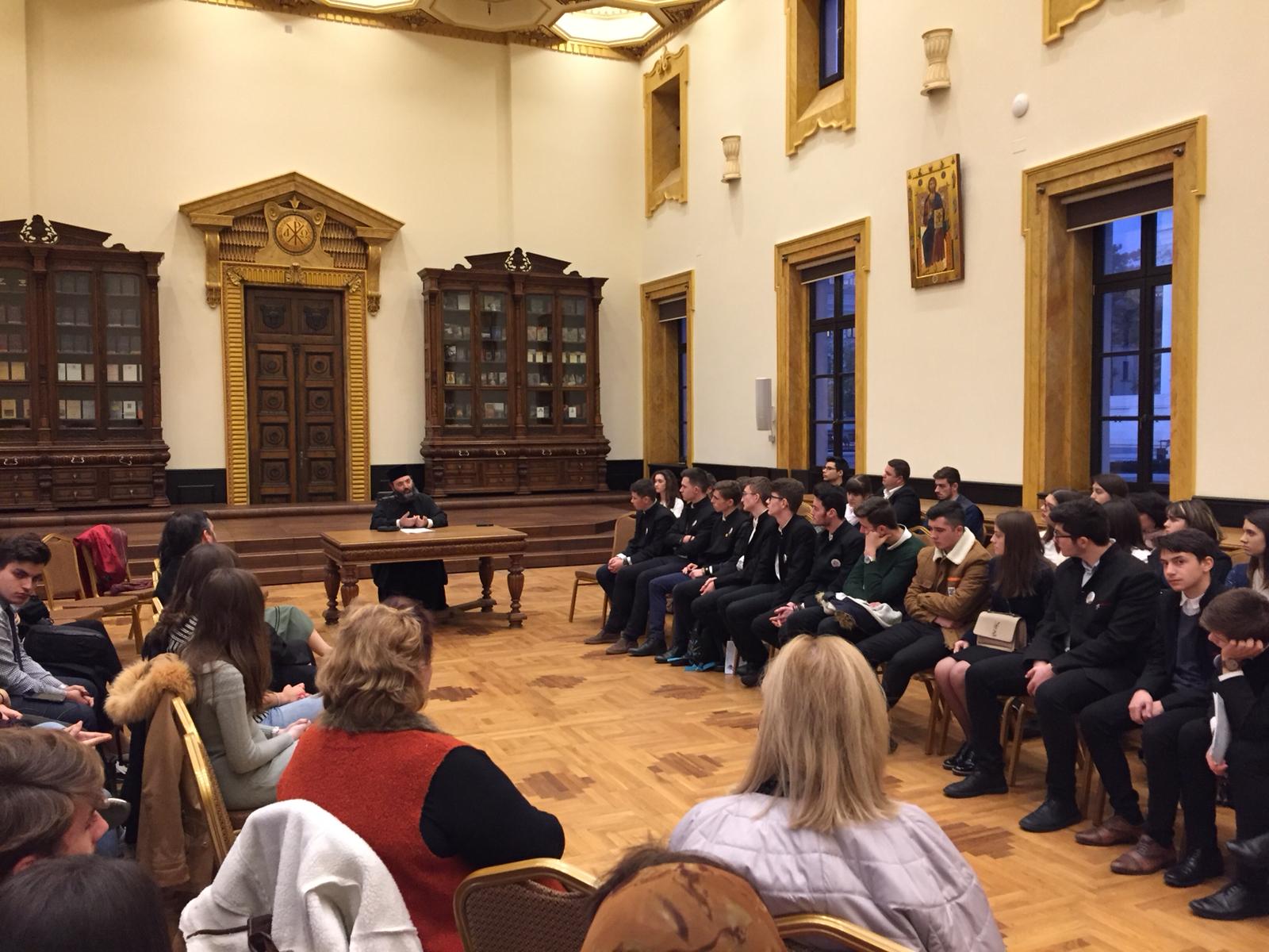 Conferință „Valori Culturale Românești” – Arhim. Mihail Daniliuc: „Biserica noastră s-a indentificat ființial cu aspirațiile de unire și unitate ale neamului românesc”