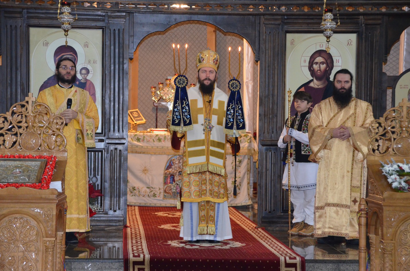 Slujiri arhierești în zilele de Crăciun, în Arhiepiscopia Sucevei și Rădăuților