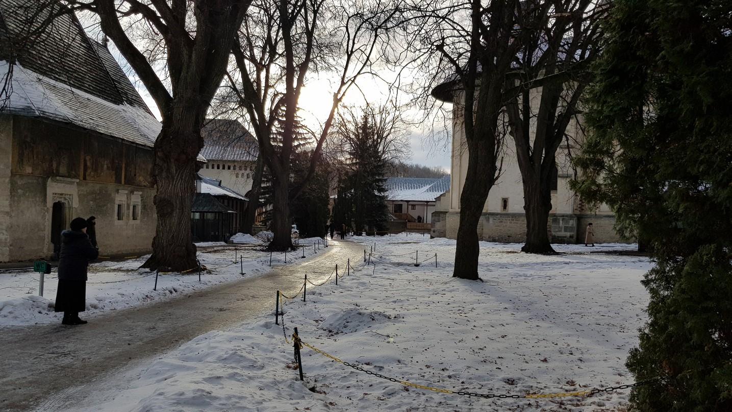 Slujiri arhierești în zilele de Crăciun, în Arhiepiscopia Sucevei și Rădăuților