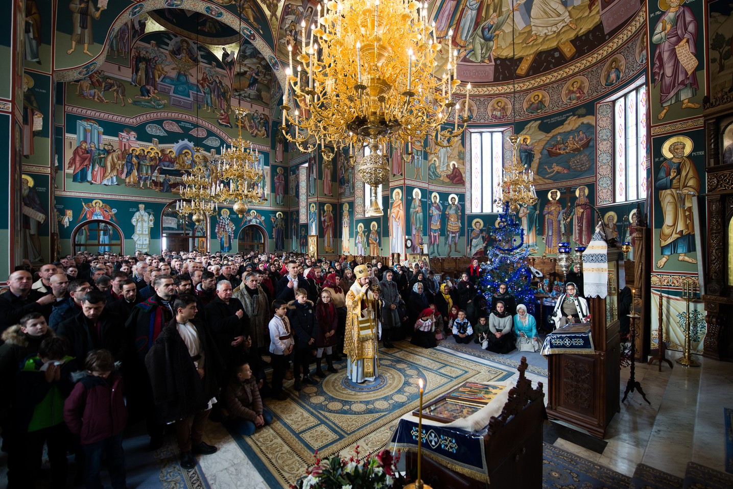 Slujiri arhierești în zilele de Crăciun, în Arhiepiscopia Sucevei și Rădăuților