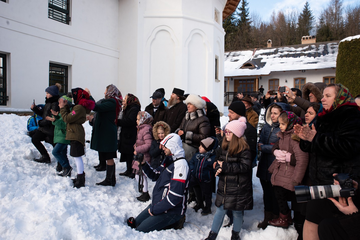 Slujiri arhierești în zilele de Crăciun, în Arhiepiscopia Sucevei și Rădăuților