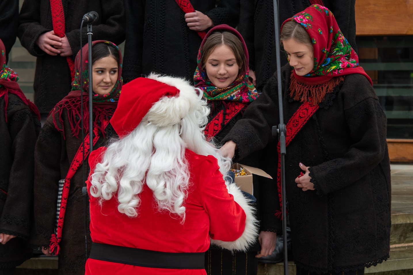 Slujiri arhierești în zilele de Crăciun, în Arhiepiscopia Sucevei și Rădăuților