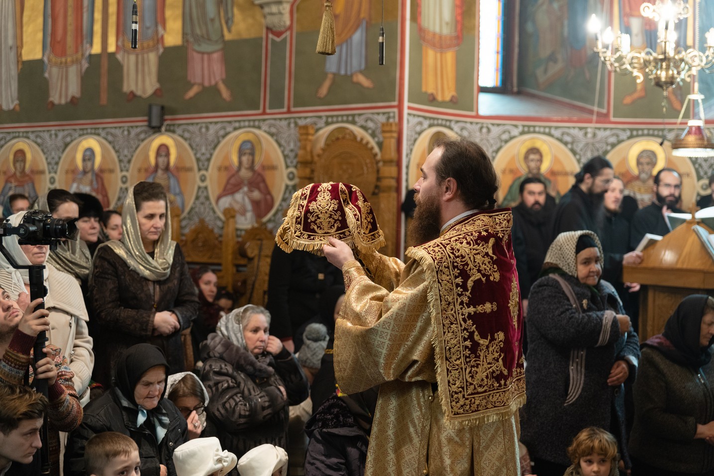 Slujiri arhierești în zilele de Crăciun, în Arhiepiscopia Sucevei și Rădăuților