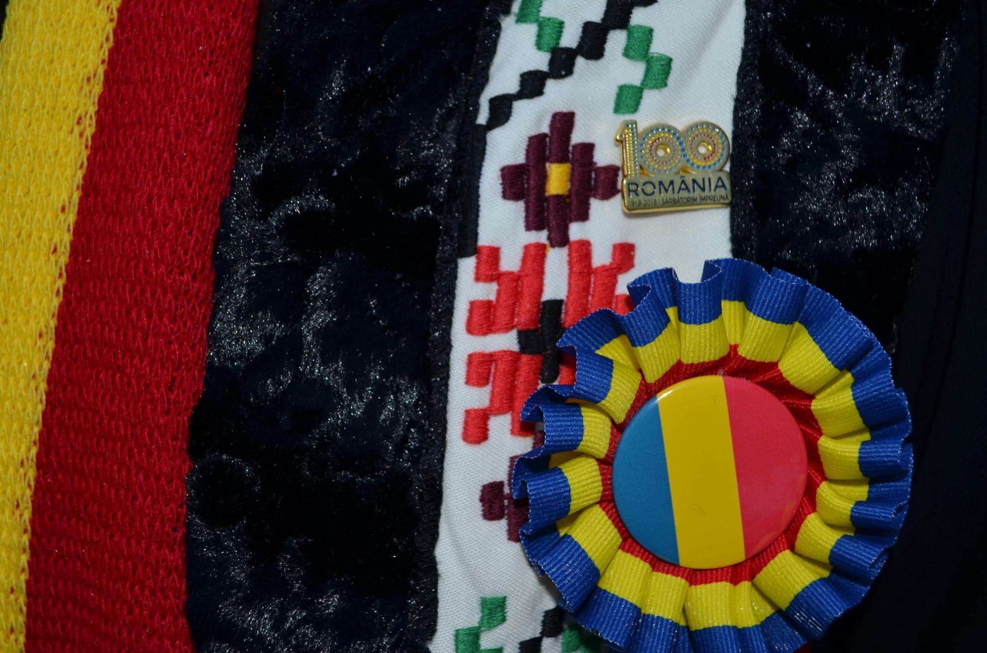 Peste 1400 de copii au primit daruri din partea Episcopiei Hușilor