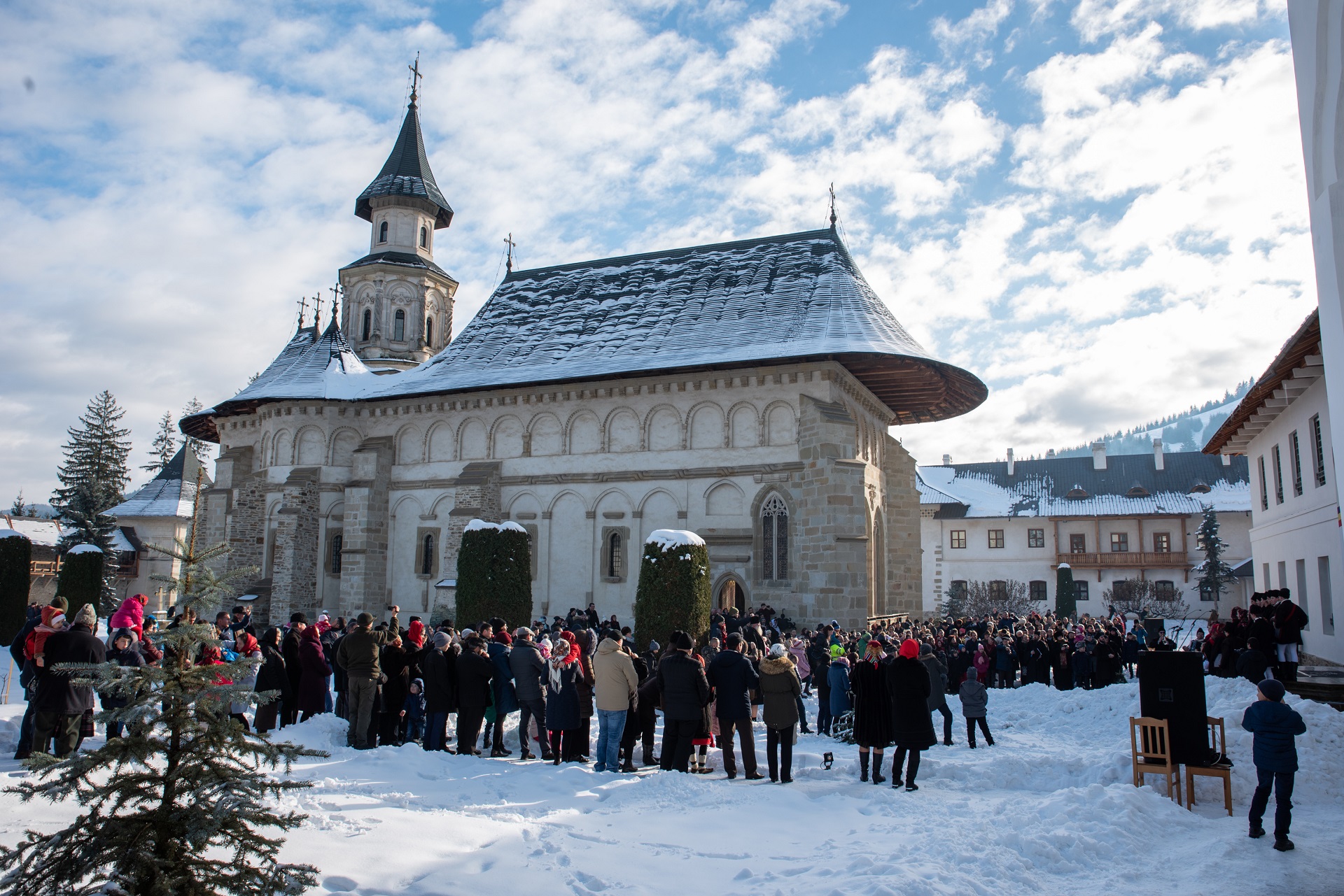 Mănăstirea Putna - Concertul de colinde „La poartă la Ștefan Vodă”
