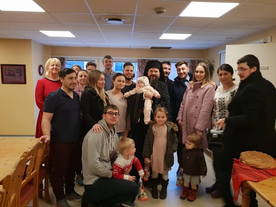 PS Macarie: „Toată jalea și tot chinul acestor vremuri sunt biruite de smerita naștere, în ieslea dobitoacelor, a Pruncului Iisus”