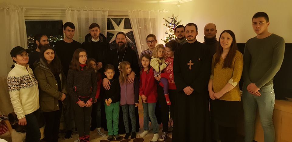 PS Macarie: „Toată jalea și tot chinul acestor vremuri sunt biruite de smerita naștere, în ieslea dobitoacelor, a Pruncului Iisus”