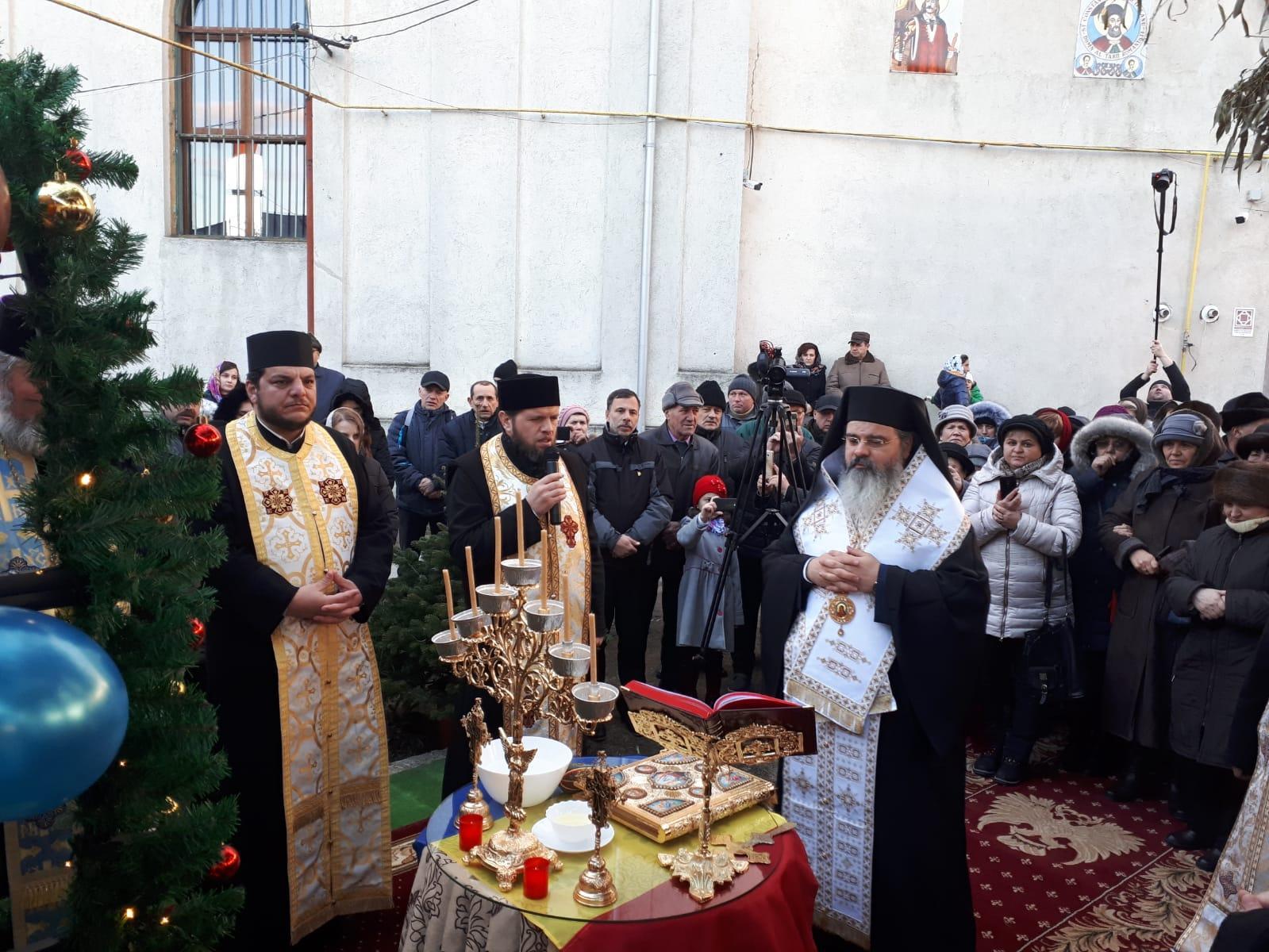 PS Ignatie la inaugurarea așezământului social de la Bârlad: „Aceasta este menirea noastră, a Bisericii! Pe lângă faptul de a vă apropia de Hristos, grija de oamenii sărmani!”