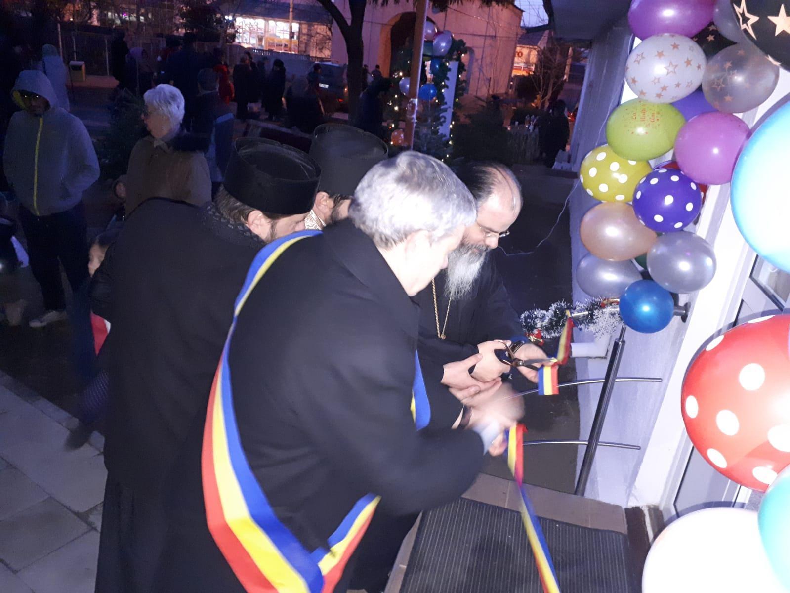PS Ignatie la inaugurarea așezământului social de la Bârlad: „Aceasta este menirea noastră, a Bisericii! Pe lângă faptul de a vă apropia de Hristos, grija de oamenii sărmani!”