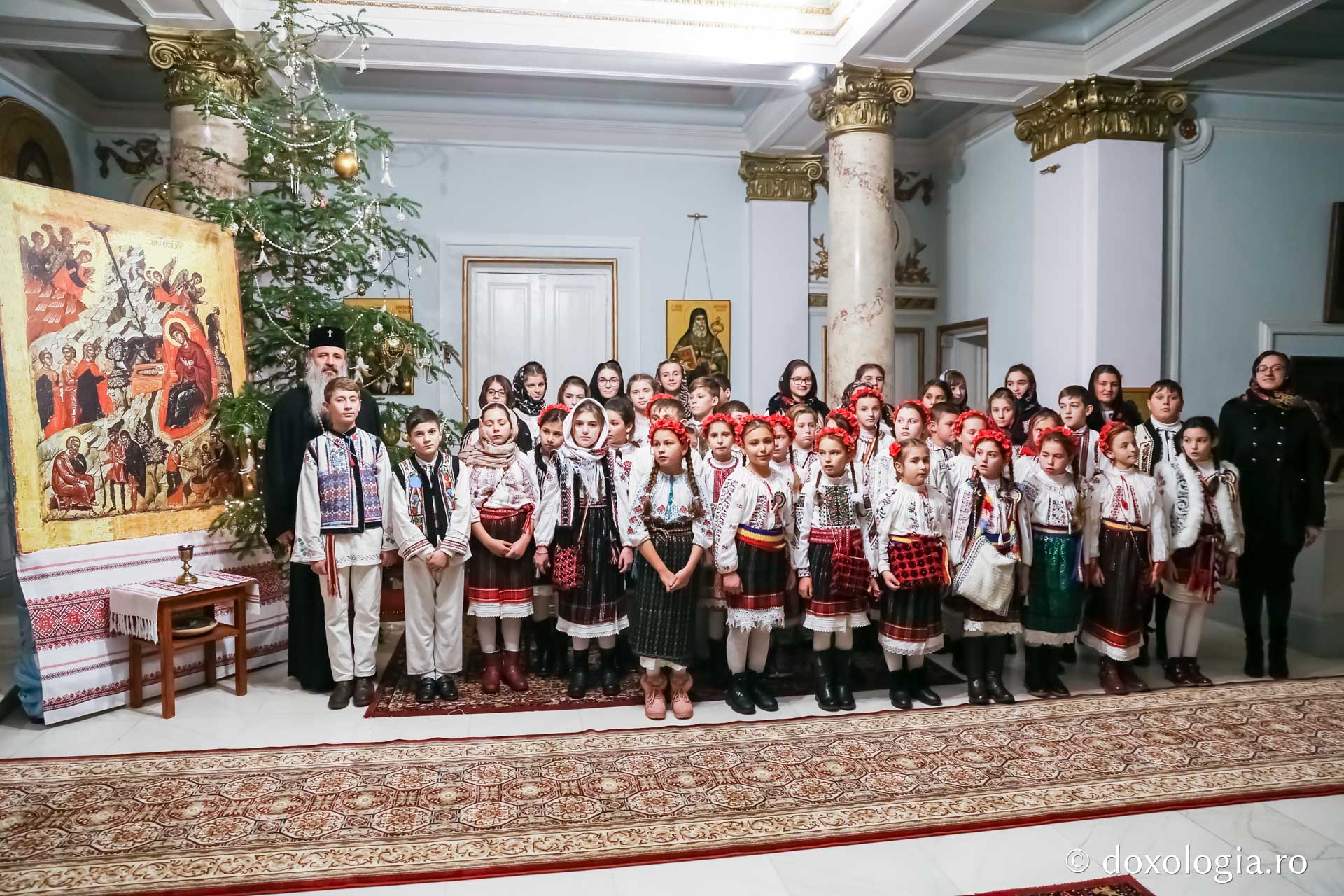 Colindători la Reședința Mitropolitană 2018 – Școala Timișești, Neamț