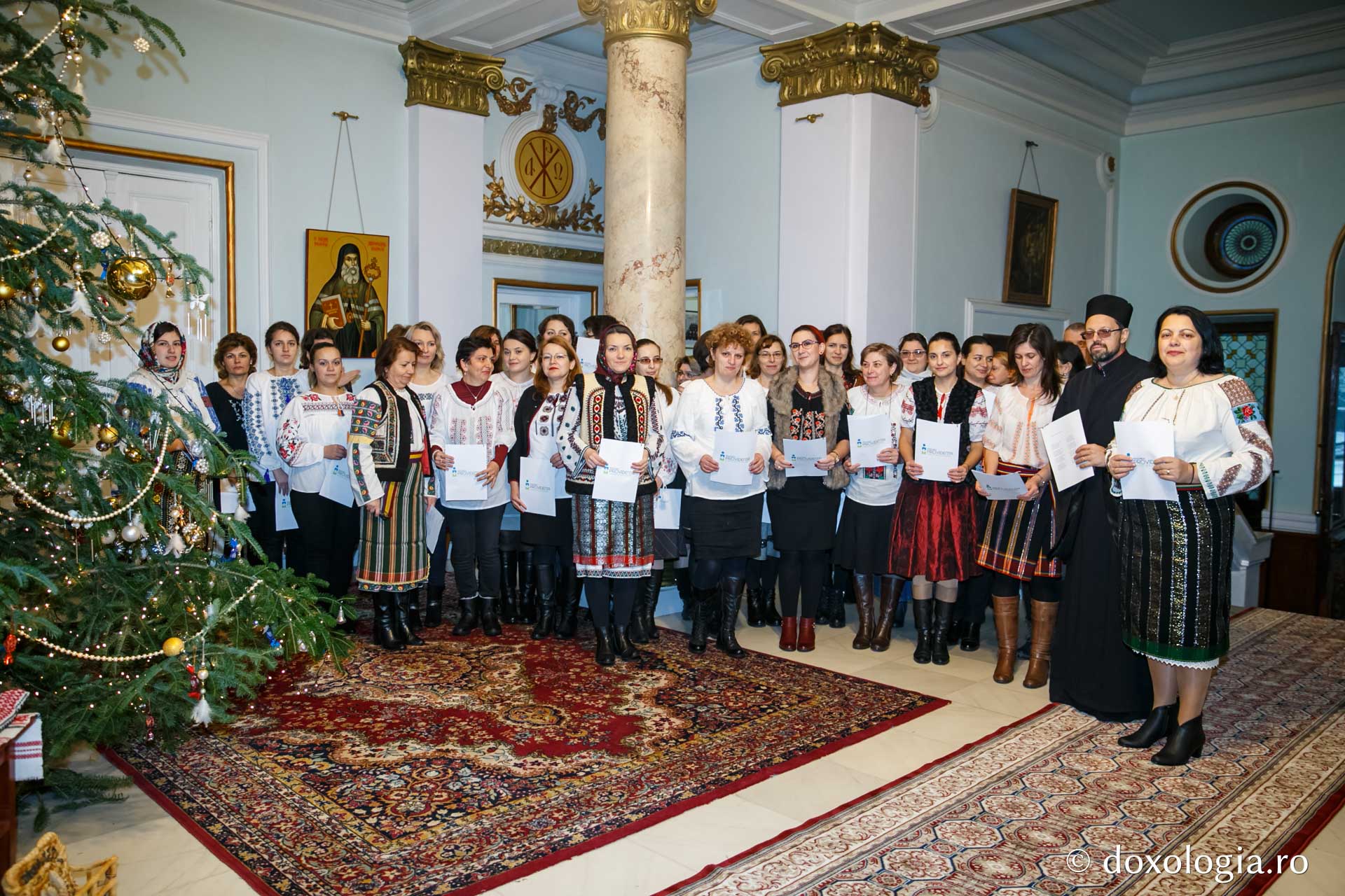 Colindători la Reședința Mitropolitană 2018 – Colectivul Policlinicii Providenţa