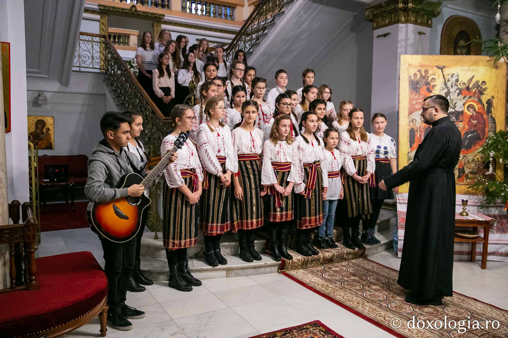 Colindători la Reședința Mitropolitană 2018 – Şcoala Gimnazială „Dimitrie A. Sturdza” Iaşi