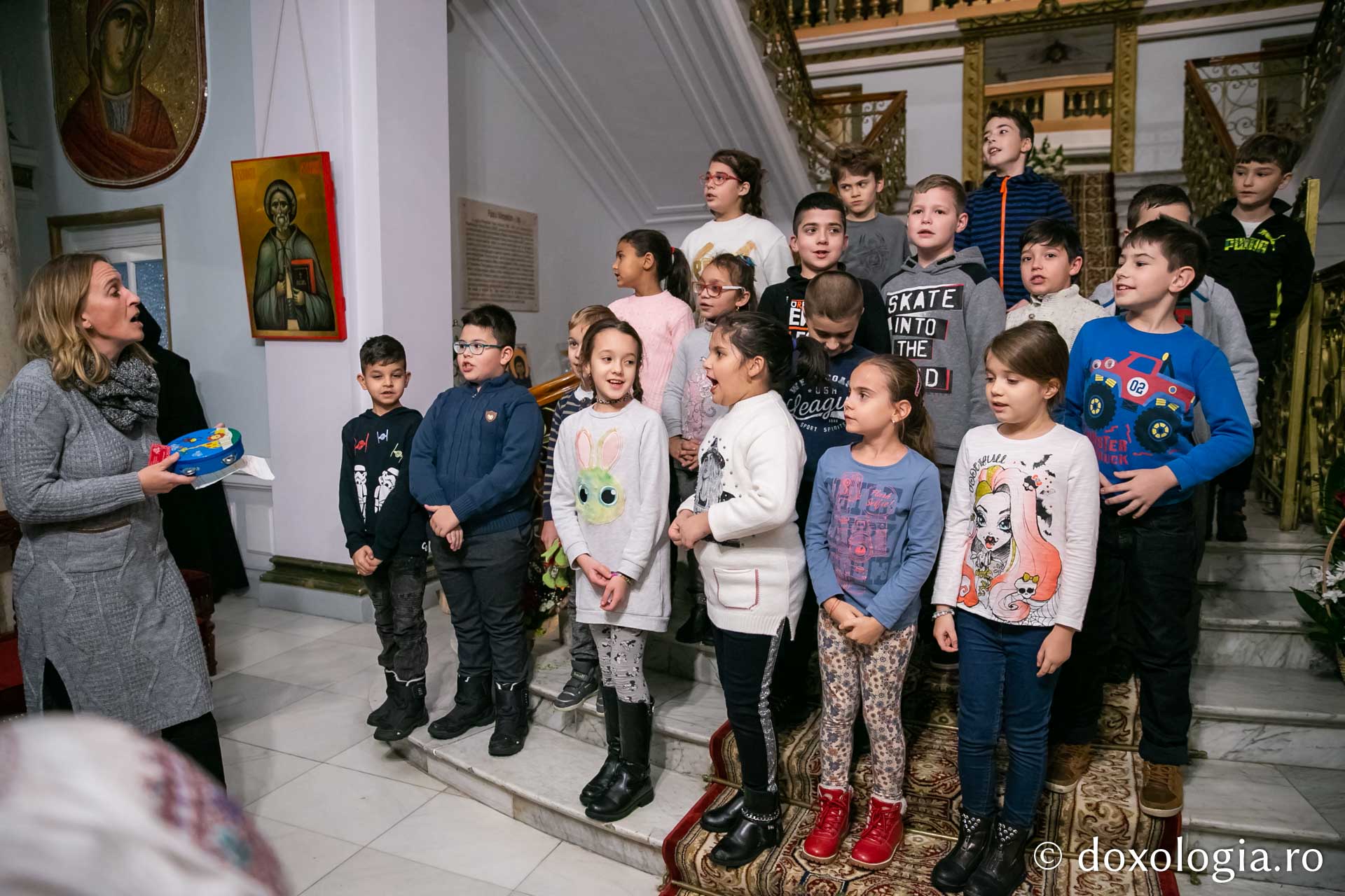 Colindători la Reședința Mitropolitană 2018 – Şcoala „George Călinescu” Iași (prof. Diana Gheorghică)