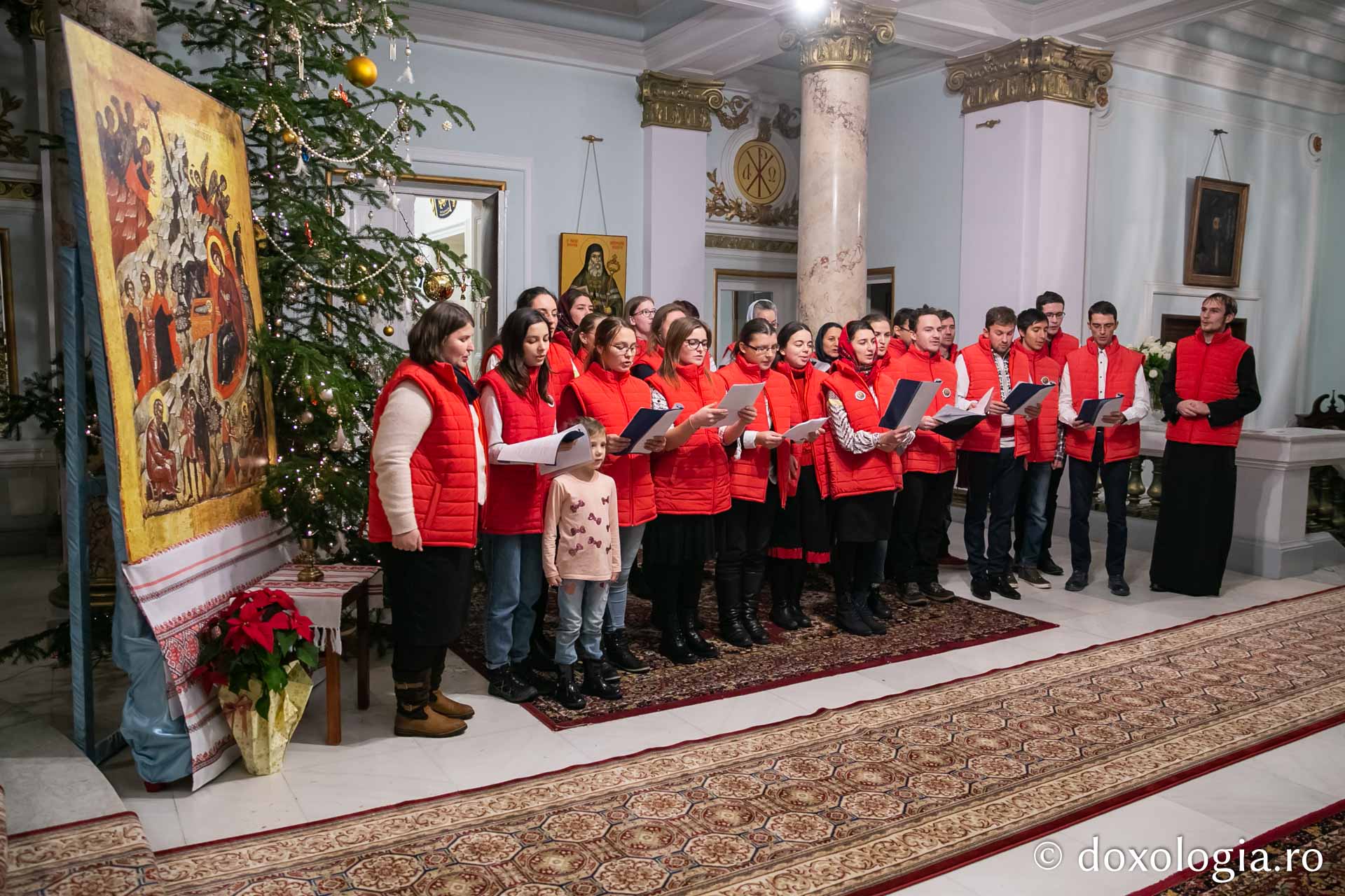 Colindători la Reședința Mitropolitană 2018 – Voluntarii Sfintei Parascheva