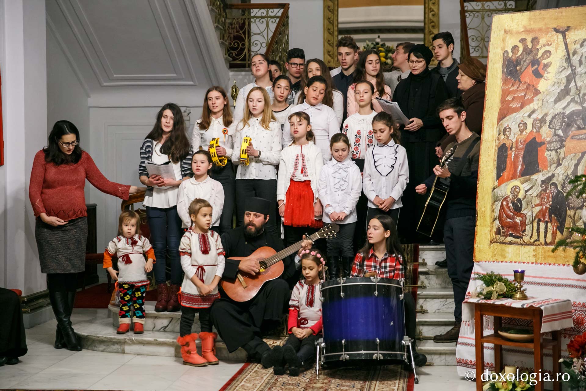 Colindători la Reședința Mitropolitană 2018 – Parohia Moinești, Popricani