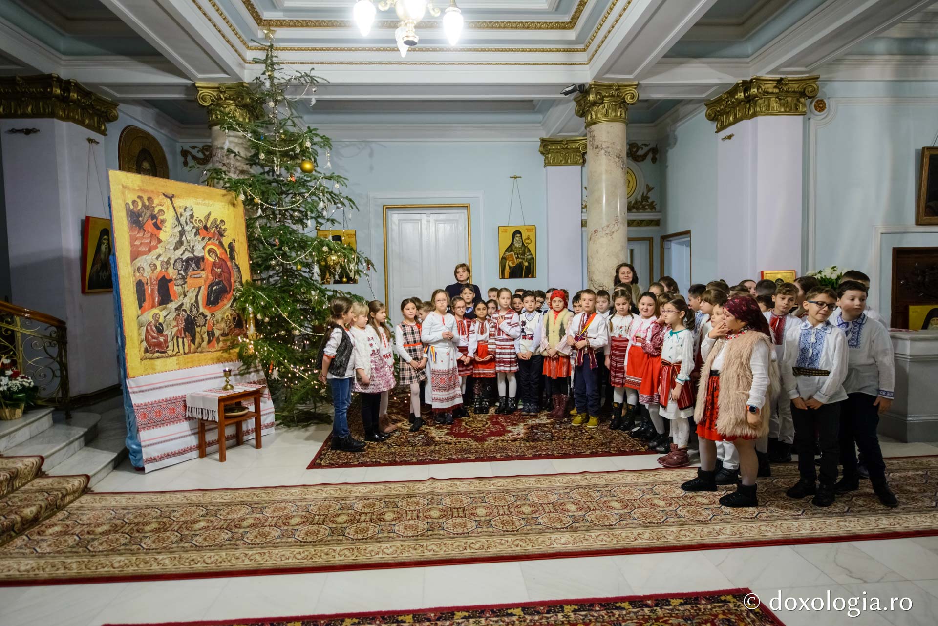 Colindători la Reședința Mitropolitană 2018 – Școala Tomești (Prof. Elena Niculiță)