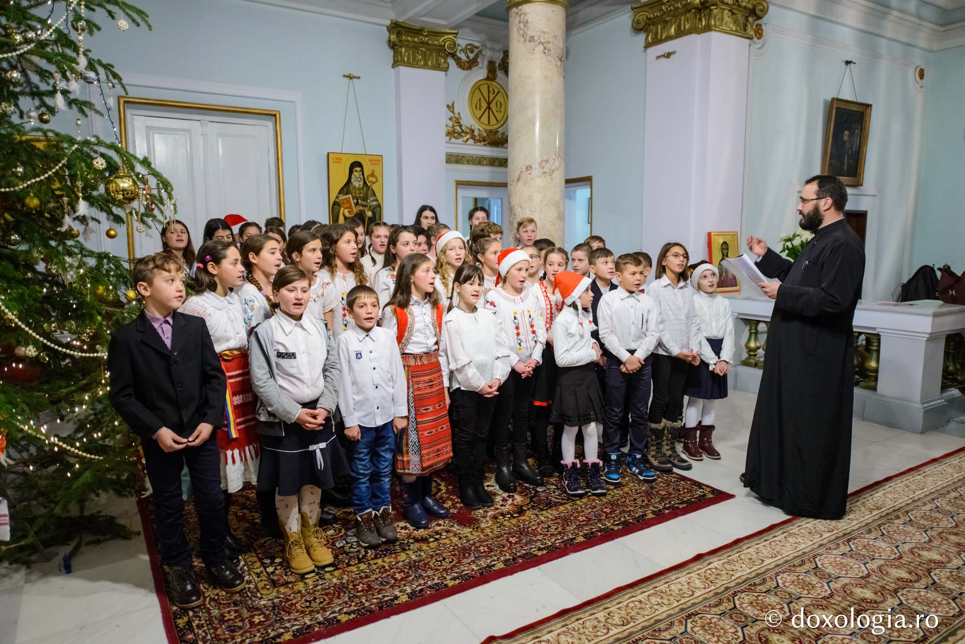 Colindători la Reședința Mitropolitană 2018 – Parohia Iazu Nou