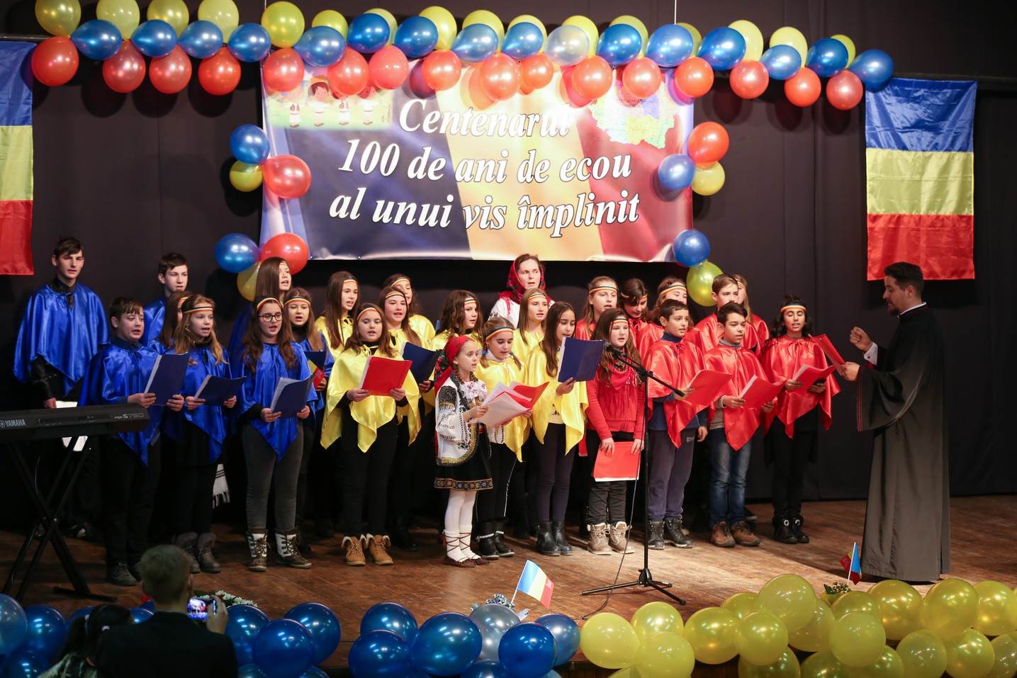 Întreită activitate de omagiere a eroilor neamului românesc și a făuritorilor Marii Uniri în Protopopiatul Săveni