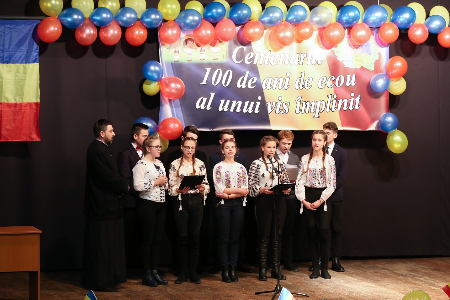 Întreită activitate de omagiere a eroilor neamului românesc și a făuritorilor Marii Uniri în Protopopiatul Săveni