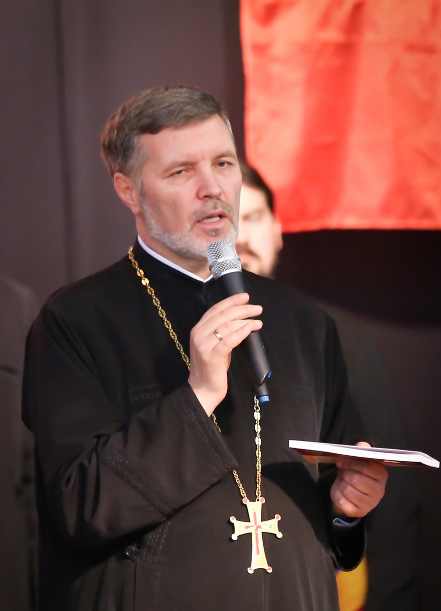 Întreită activitate de omagiere a eroilor neamului românesc și a făuritorilor Marii Uniri în Protopopiatul Săveni