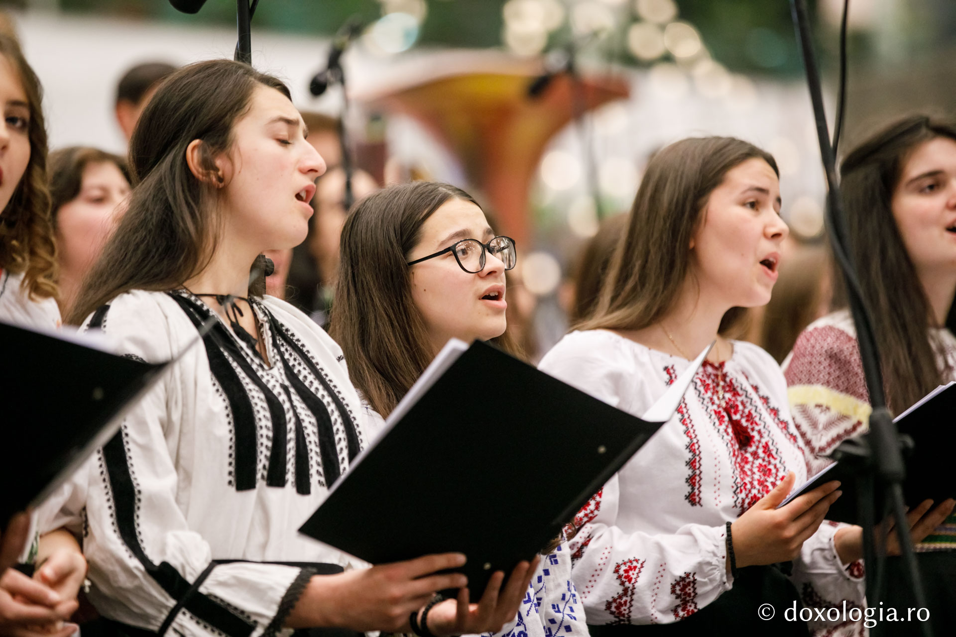 Concerte de colinde la Iași, Botoșani și Piatra Neamț, în prezența Înaltpreasfințitului Părinte Teofan