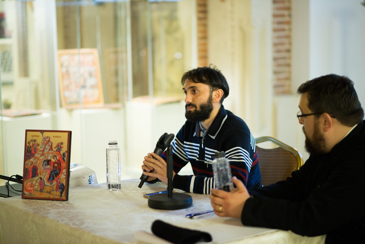 Conferință la Iași: „Hristos în viața comunităților de romi de pe cuprinsul țării noastre”