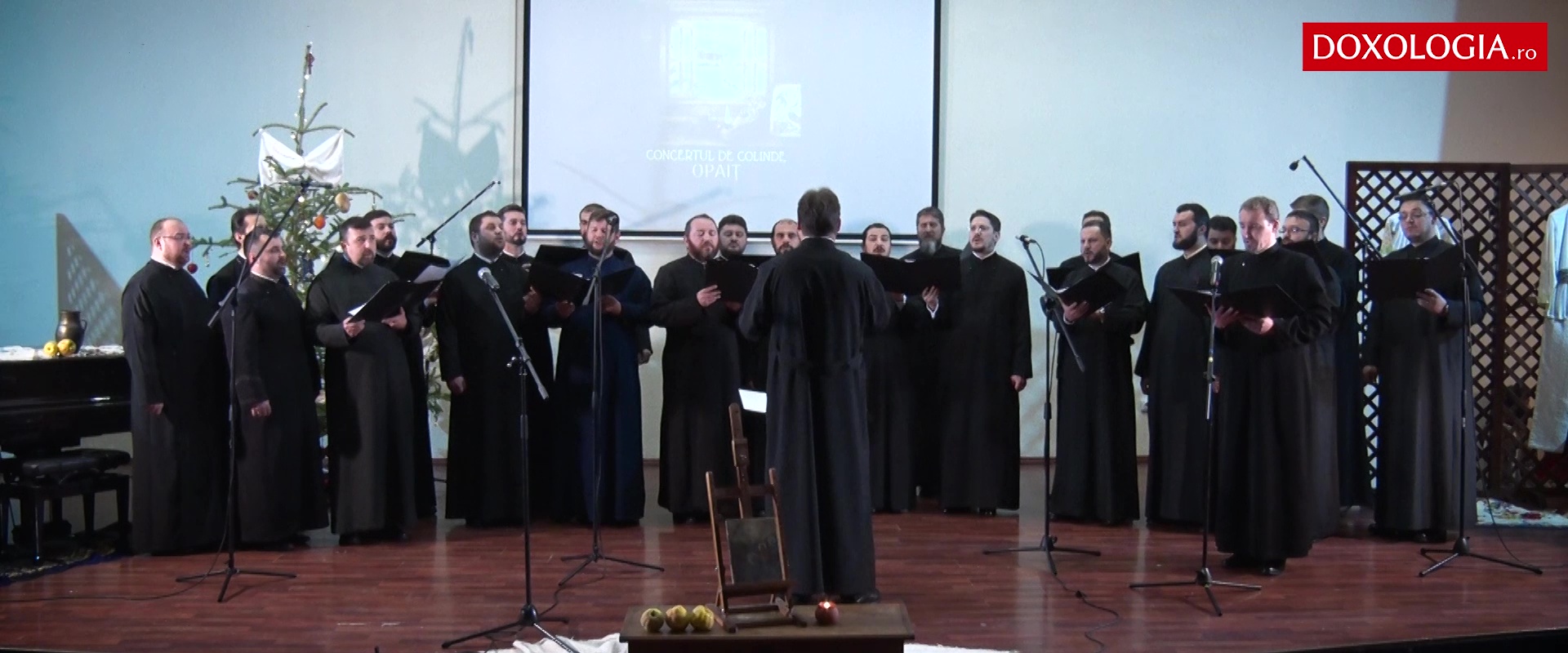 (Video) Corul „Glasul Bisericii” - „Colindul ninsorilor”