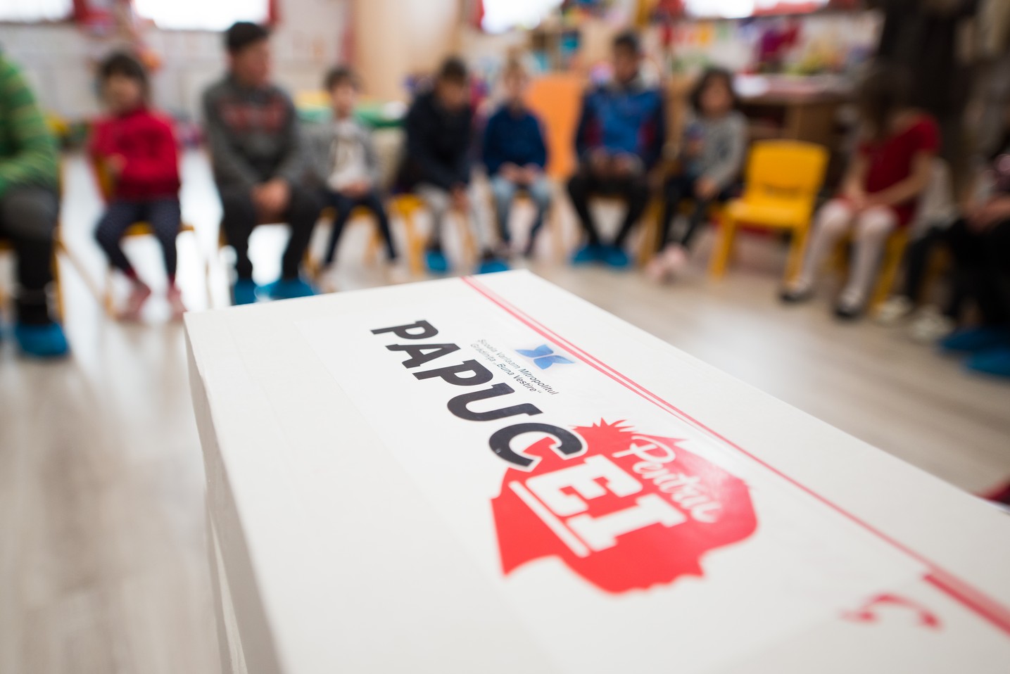 Copiii din Runcu au primit daruri de Sfântul Nicolae în cadrul Proiectului „Cutia cu papucei pentru Ei”: „A fost o zi pe care nu o vom uita niciodată”