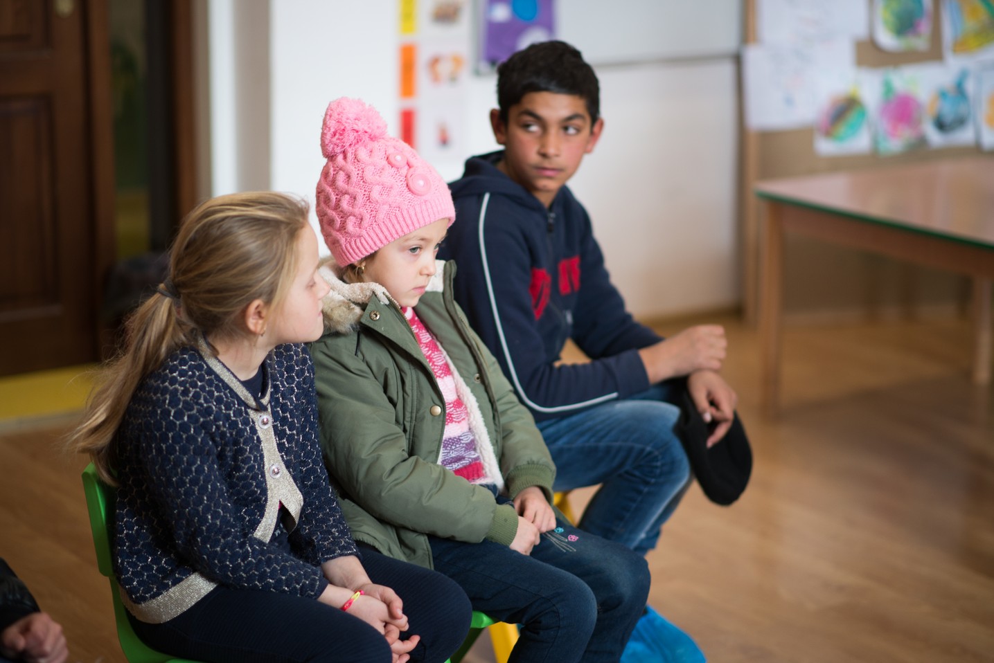 Copiii din Runcu au primit daruri de Sfântul Nicolae în cadrul Proiectului „Cutia cu papucei pentru Ei”: „A fost o zi pe care nu o vom uita niciodată”