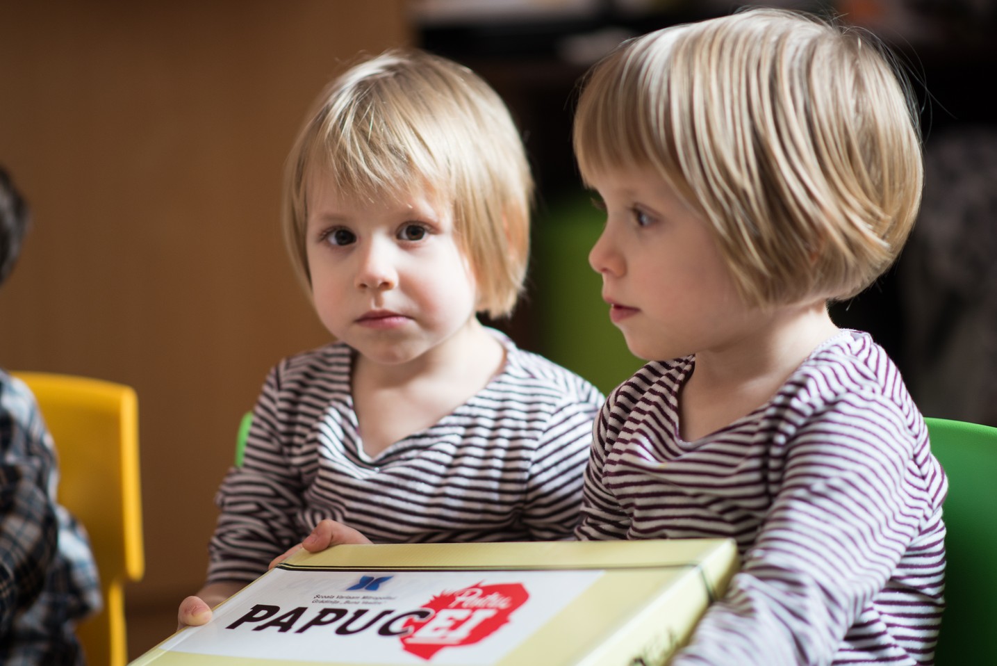 Copiii din Runcu au primit daruri de Sfântul Nicolae în cadrul Proiectului „Cutia cu papucei pentru Ei”: „A fost o zi pe care nu o vom uita niciodată”