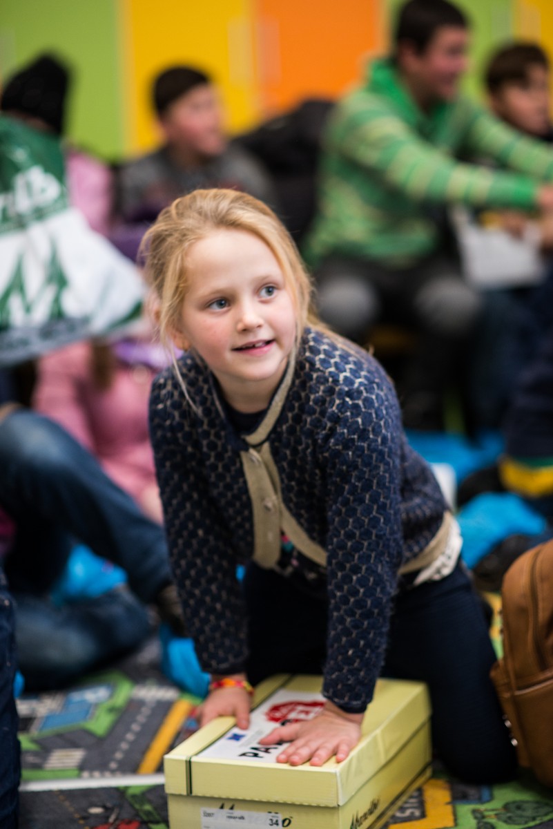 Copiii din Runcu au primit daruri de Sfântul Nicolae în cadrul Proiectului „Cutia cu papucei pentru Ei”: „A fost o zi pe care nu o vom uita niciodată”