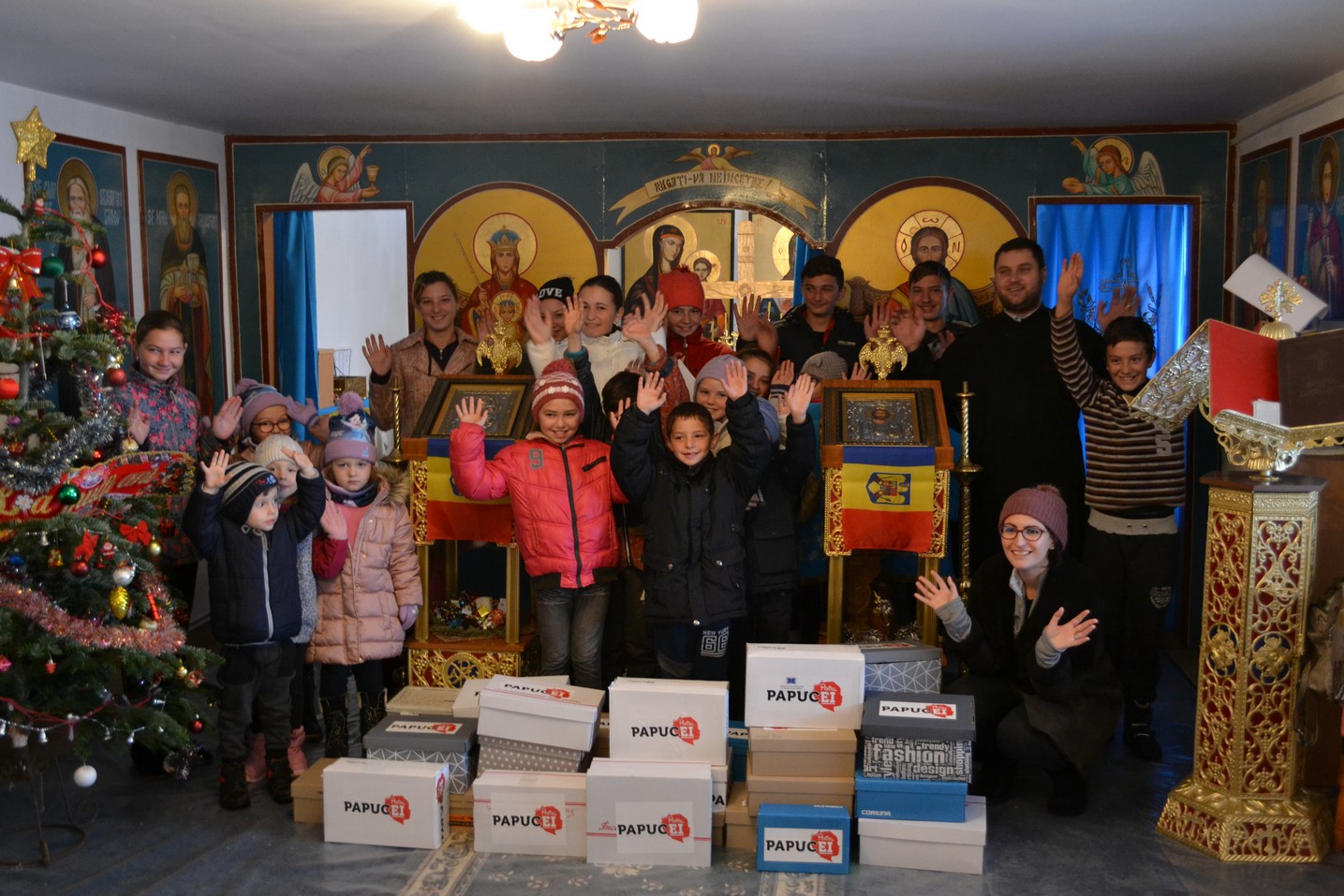 „Cutia cu papucei pentru Ei” continuă să-i ajute pe copii să pășească cu încredere