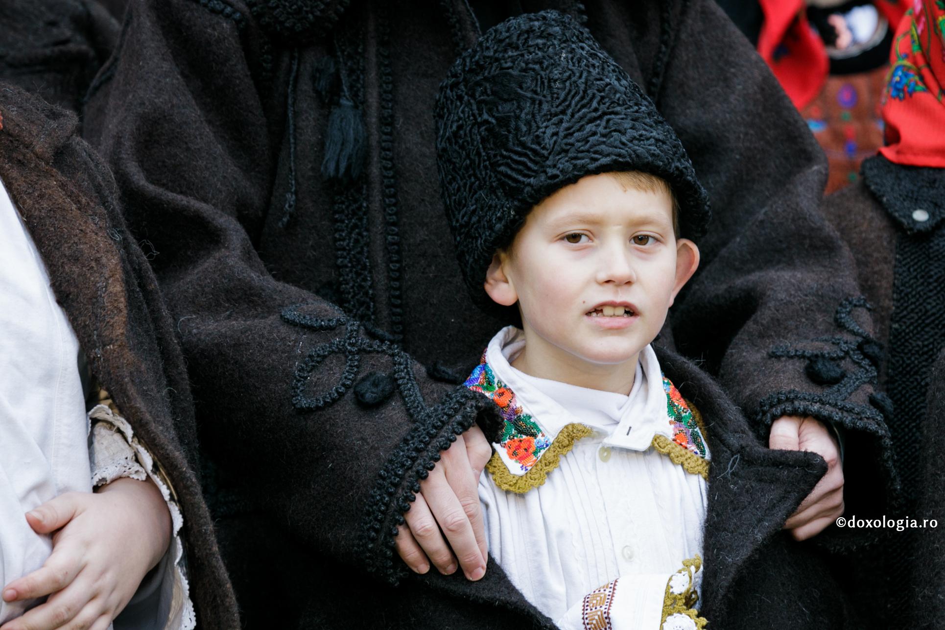 Colindele – factor al unității de neam