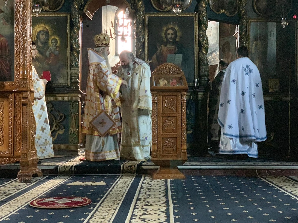 Un nou arhimandrit în Arhiepiscopia Iaşilor