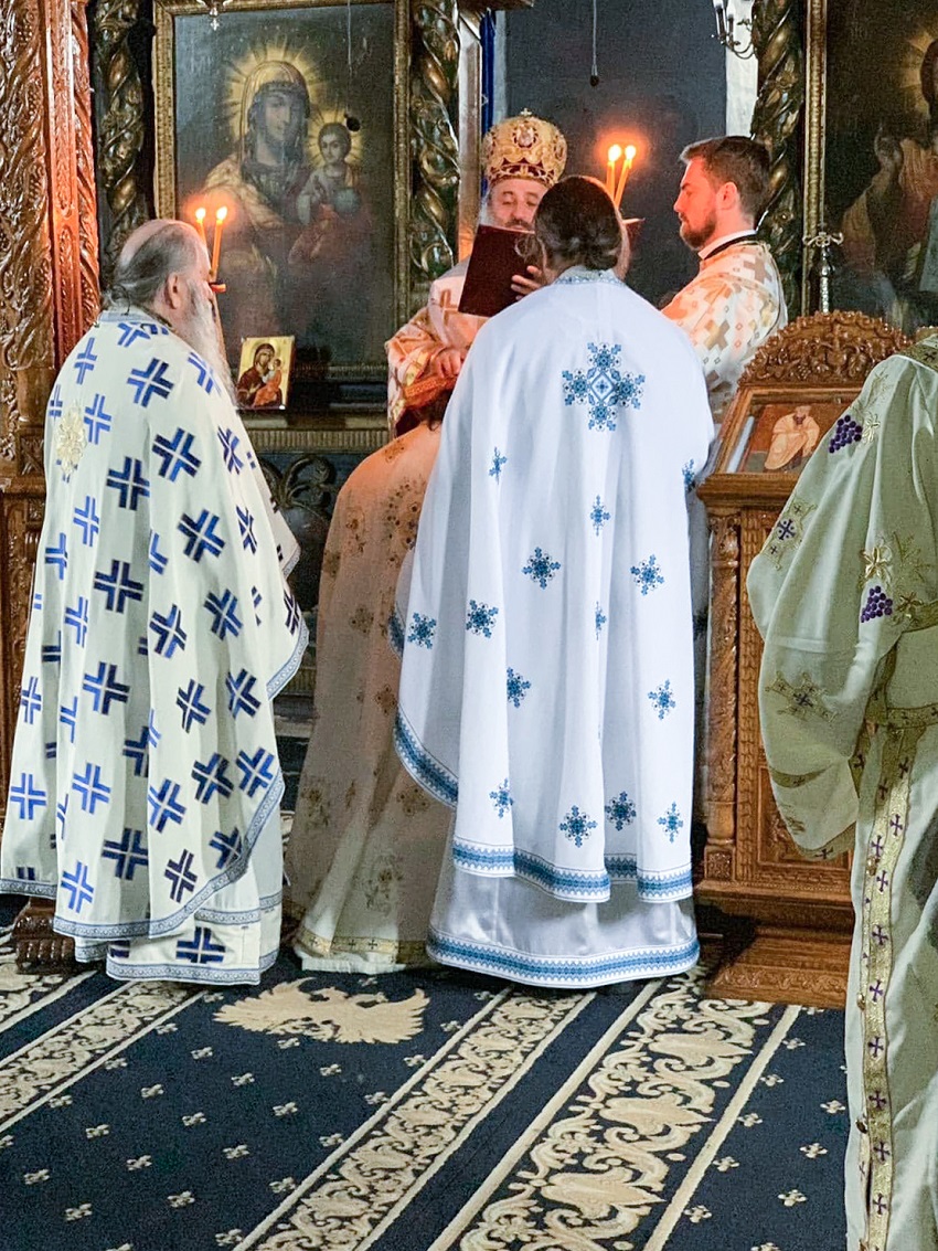 Un nou arhimandrit în Arhiepiscopia Iaşilor