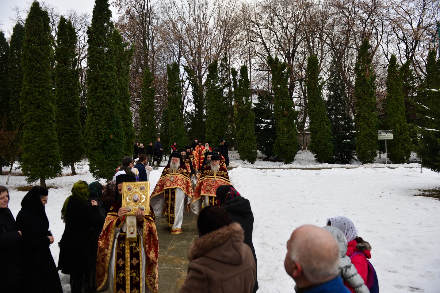 Hram la Mănăstirea Popăuți din Botoșani: „Biruința întru Hristos e singura care îl face cu adevărat pe om biruitor”