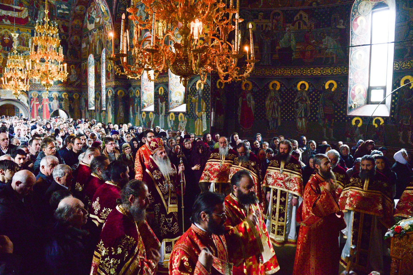 Hram la Mănăstirea Popăuți din Botoșani: „Biruința întru Hristos e singura care îl face cu adevărat pe om biruitor”