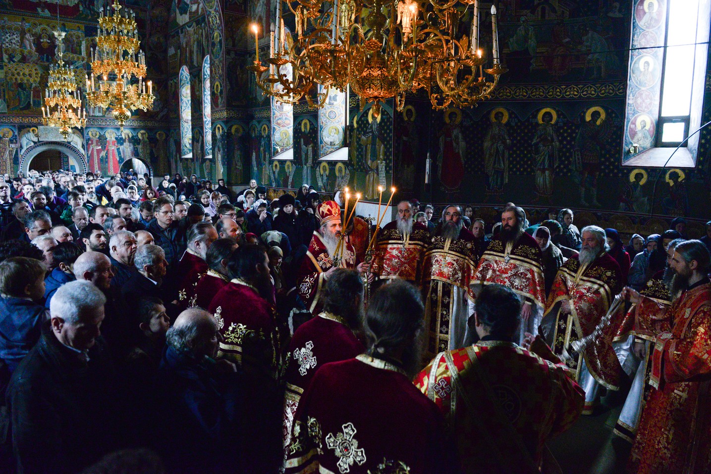 Hram la Mănăstirea Popăuți din Botoșani: „Biruința întru Hristos e singura care îl face cu adevărat pe om biruitor”